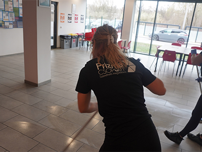 Prizma FM Zrt.: Irodaháztakarítás, Kórháztakarítás, Járműtakarítás, Ipari takarítás, Intézménytakarítás a Prizma Csoporttól! 20 éves szakmai tapasztalat irodaházak, kórházak, gyárak, ipari létesítmények, tömegközlekedési eszközök takarítási feladatainak ellátásában, a legmodernebb módszereket alkalmazva. Akciócsoportunk 24 órában áll rendelkezésére!